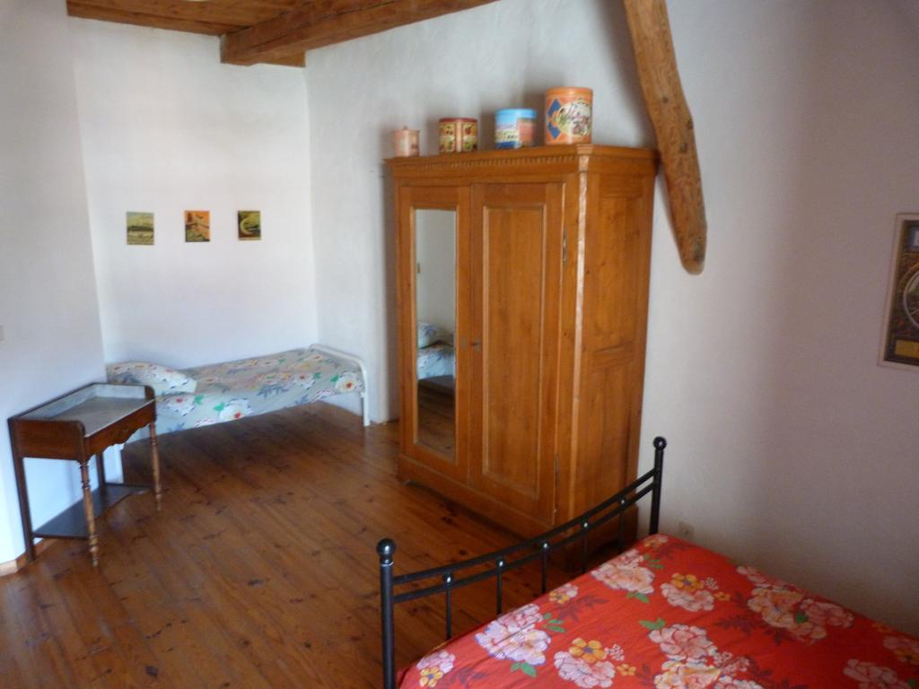 Auberge Le Glacier Bleu Mont-Dauphin Room photo